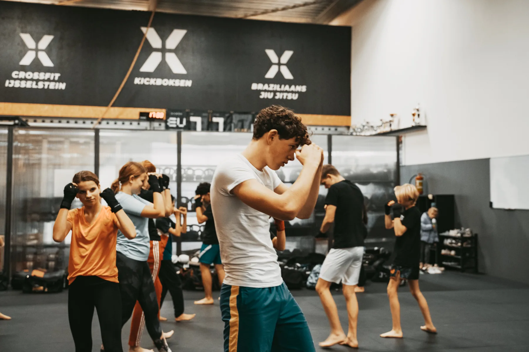 Groepsles vechtsport bij De Sportschool in IJsselstein
